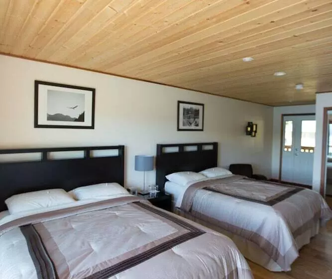 Hotelli Kagoagh Resort And Fishing Lodge