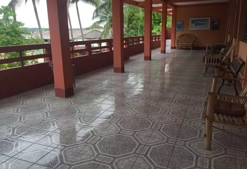 هتل Miraflores