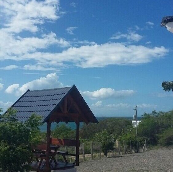 هتل Montecristi Ocean View