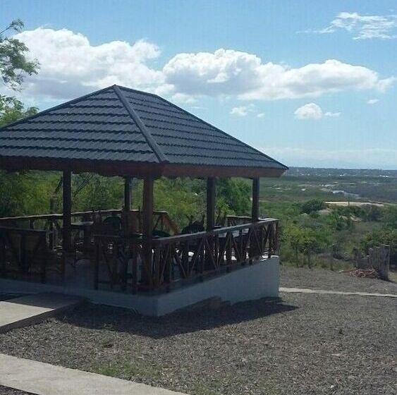 هتل Montecristi Ocean View