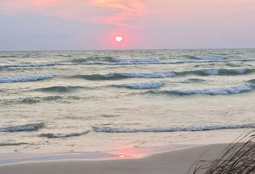 Hotelli Sauble River Marina And Lodge Resort