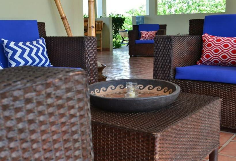 هتل Soma Surf Resort