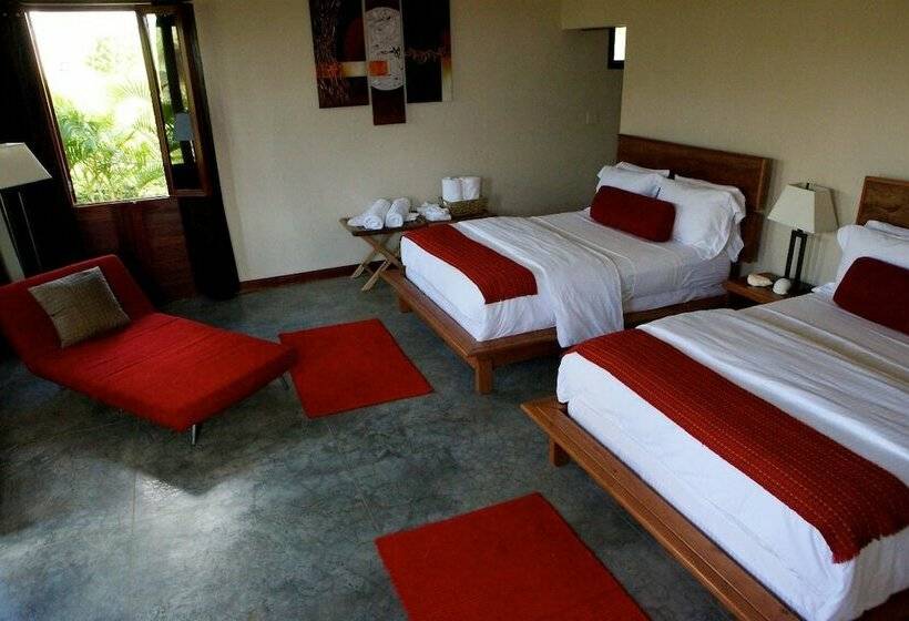 هتل Soma Surf Resort