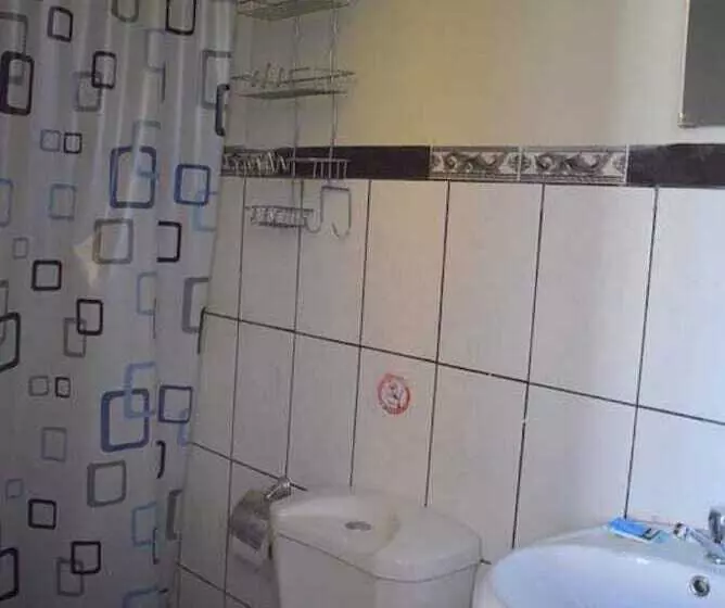 Mango Hostel Bed & Breakfast