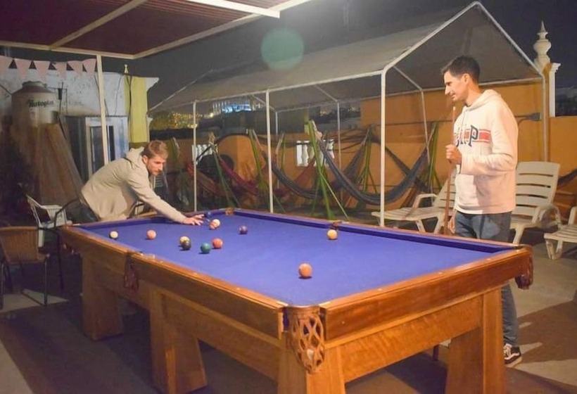 Mango Hostel Bed & Breakfast