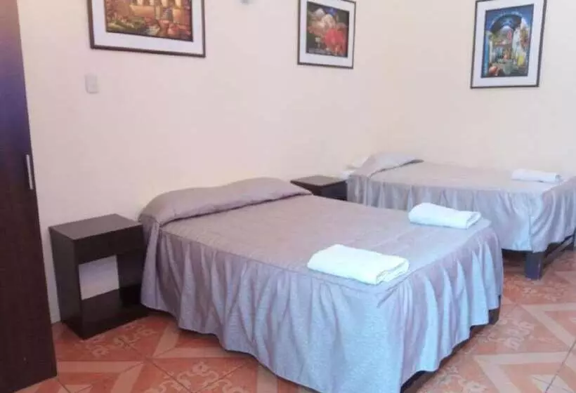 Mango Hostel Bed & Breakfast