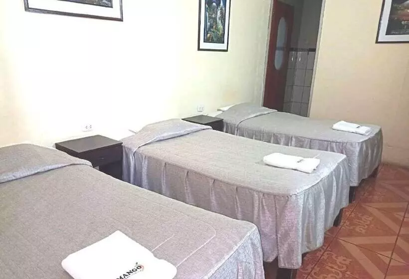 Mango Hostel Bed & Breakfast