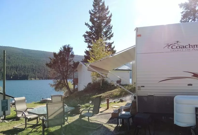 Marigold Fishing Resort