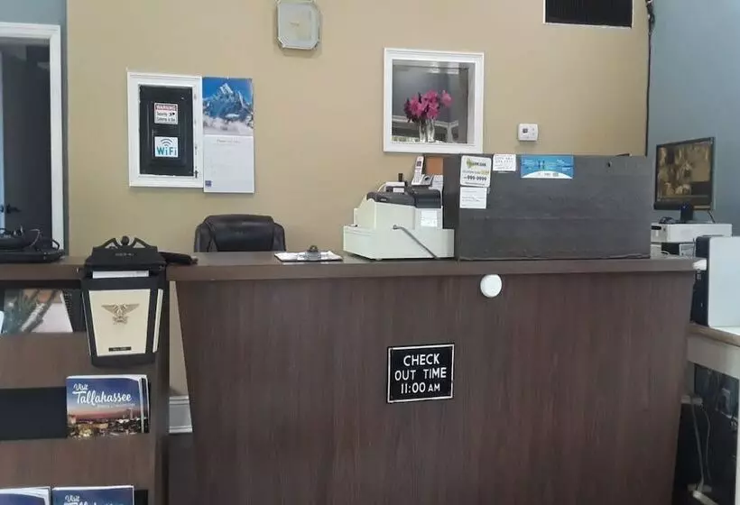 モーテル Budgetel Inn & Suites, Downtown Tallahassee By Oyo