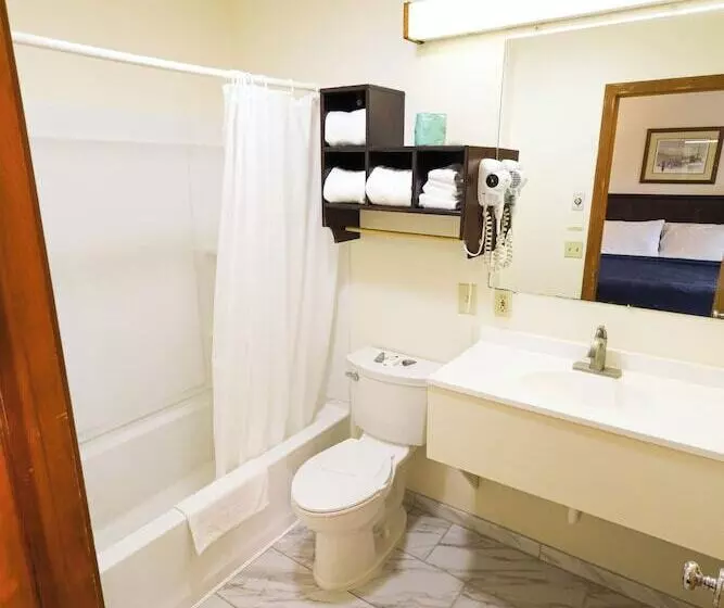 Motelli Chatham Travel Lodge