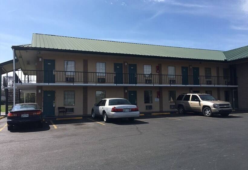 מוטל Regency Inn & Suites