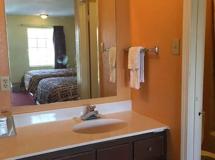 Motelli Regency Inn & Suites