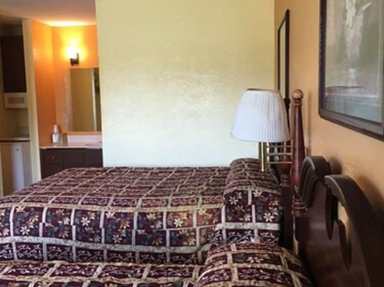 מוטל Regency Inn & Suites
