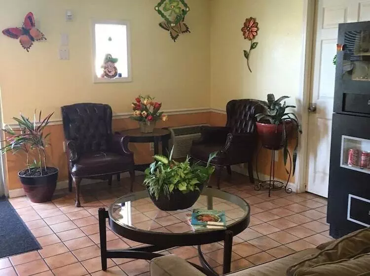 Motelli Regency Inn & Suites