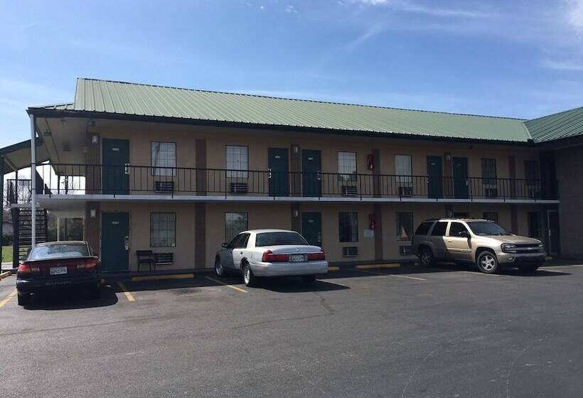 מוטל Regency Inn & Suites