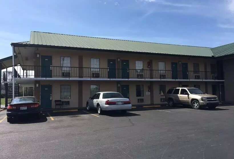 Motelli Regency Inn & Suites