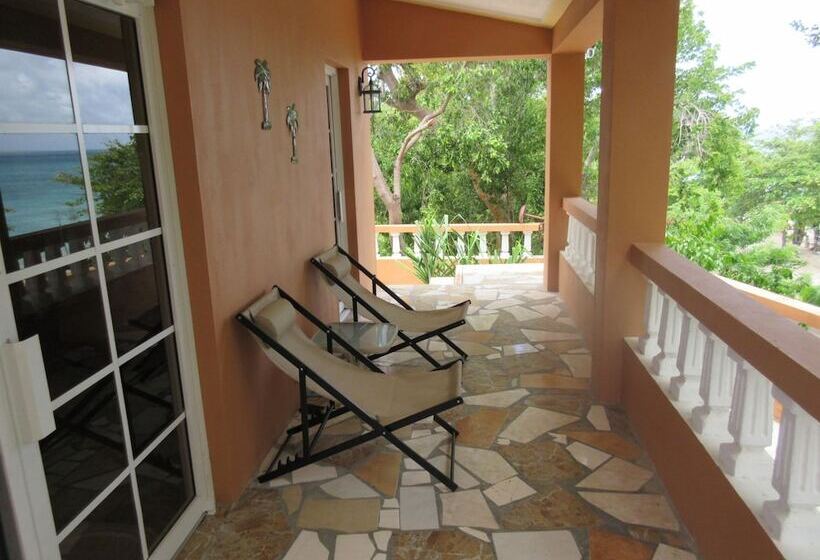 پانسیون L Anse A L Eau Beach House