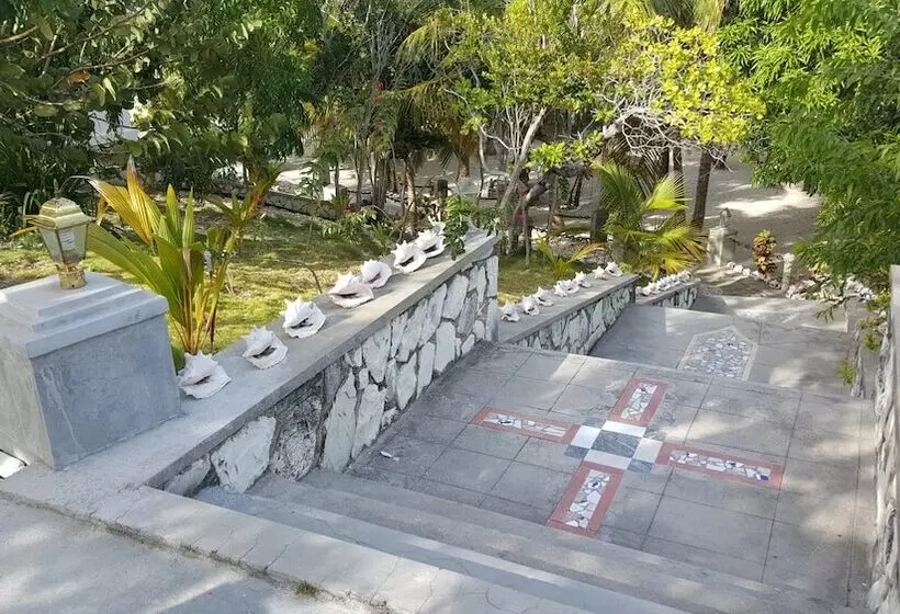 پانسیون L Anse A L Eau Beach House