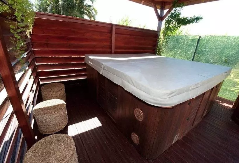 اقامتگاه Jéricho Gîtes & Spa