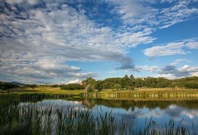 مبيت وإفطار Blue Lake Ranch