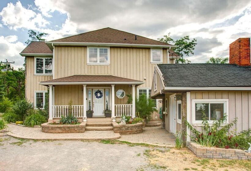 مبيت وإفطار House By The Side Of The Road