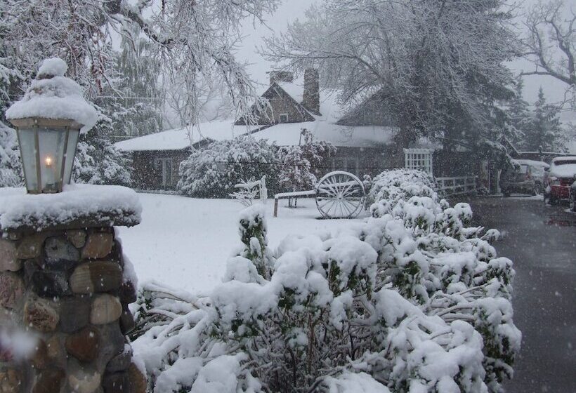 Cobblestone Manor B&b