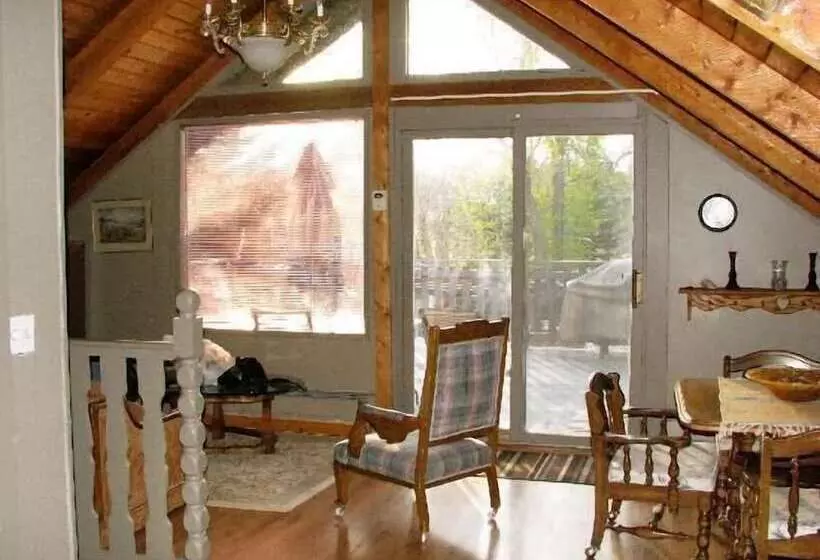 Cobblestone Manor B&b