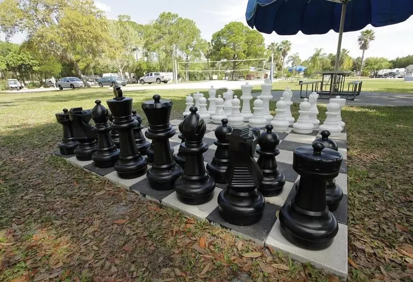 Crystal Isles Rv Resort