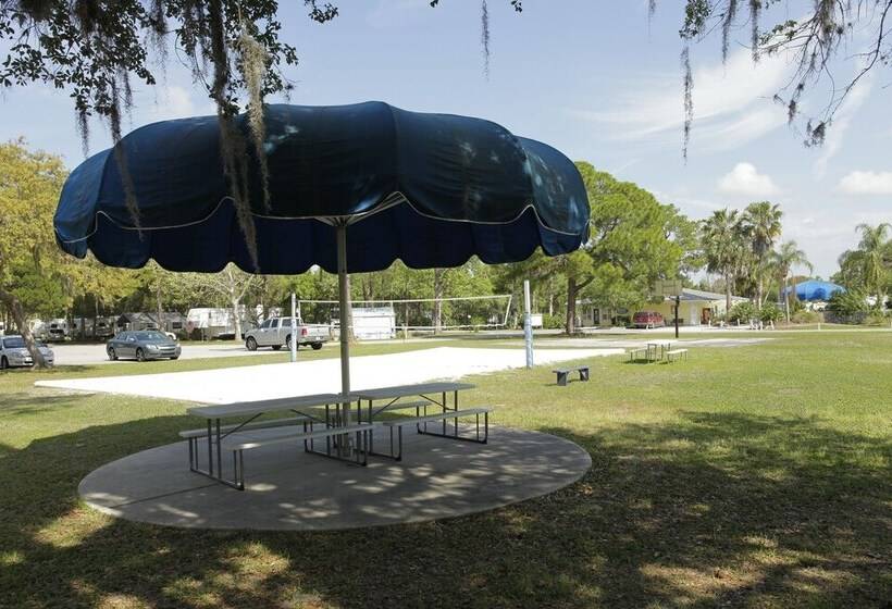 Crystal Isles Rv Resort