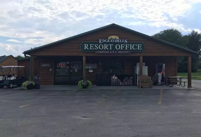 Edge O Dells Resort   21 And Older