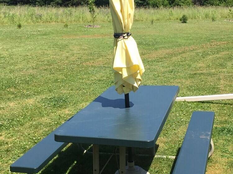 Greenwich Moonlight Bay Cottage