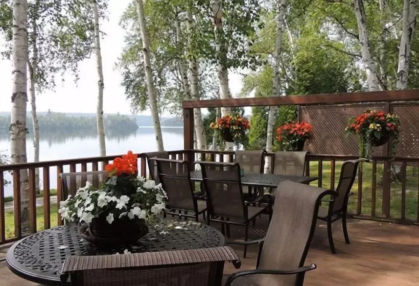 Hay Lake Lodge & Cottages