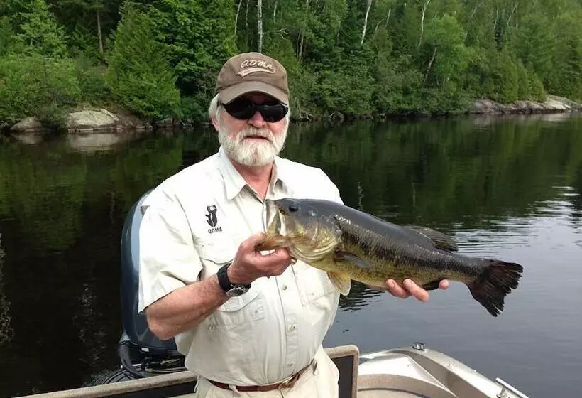 Hay Lake Lodge & Cottages