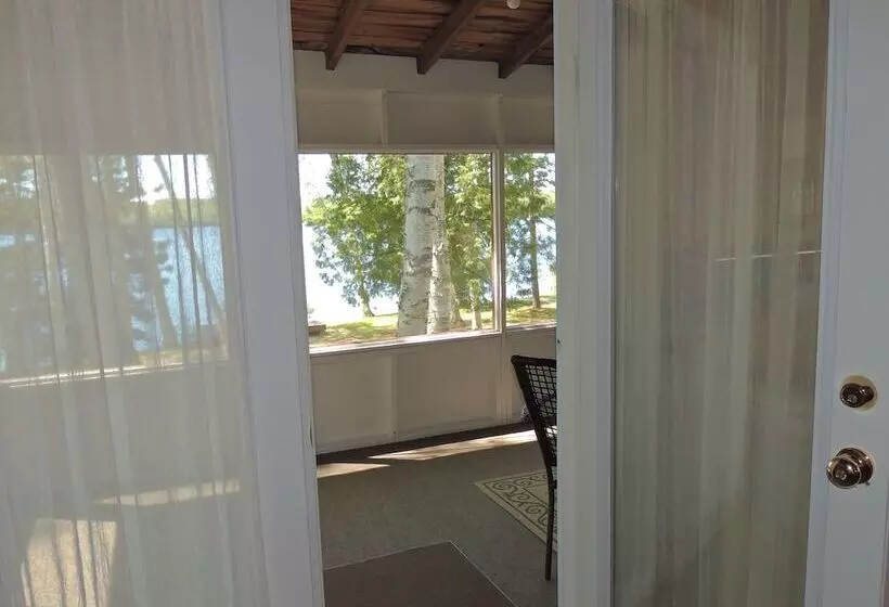 Hay Lake Lodge & Cottages