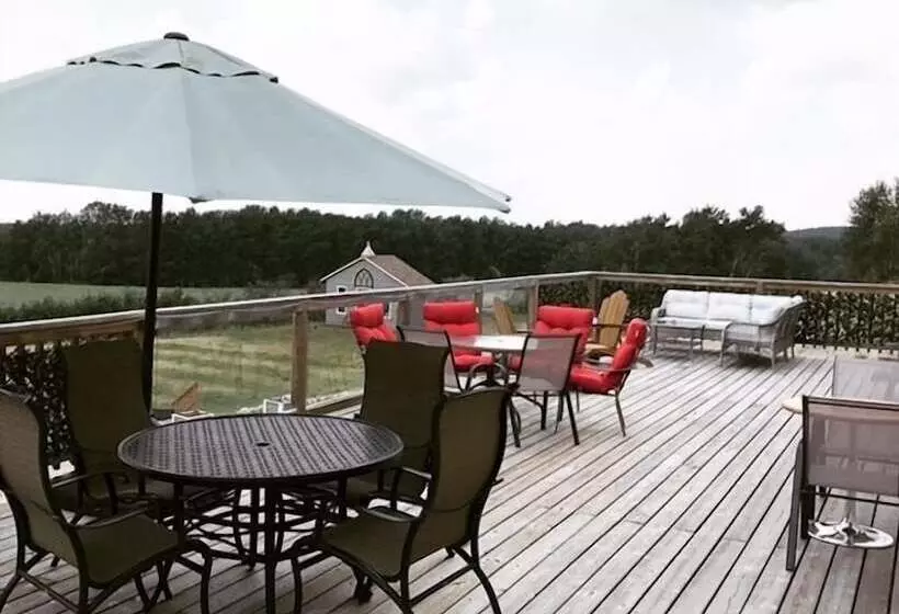 Honeycomb Bed & Breakfast