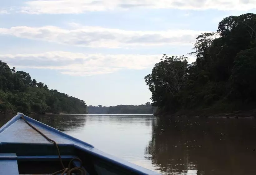 مسافرخانه Refugio Amazonas Lodge