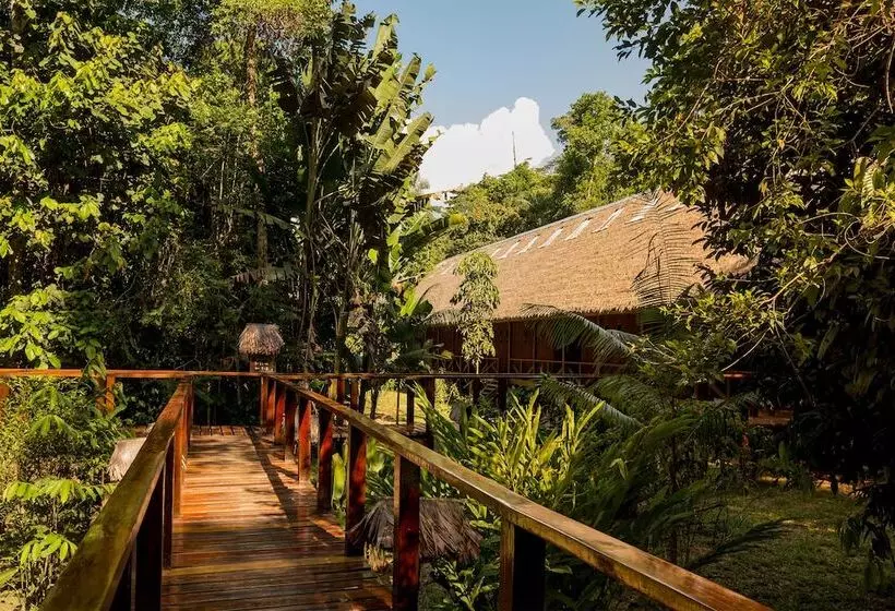 مسافرخانه Refugio Amazonas Lodge