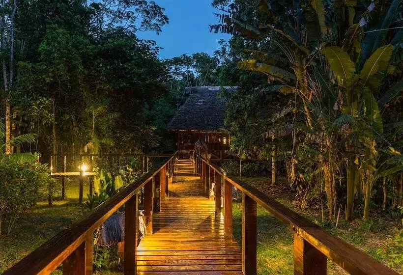 مسافرخانه Refugio Amazonas Lodge
