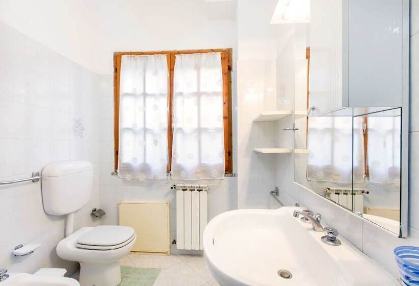 여관 Residenza Aiosardegna Mare E Montagna