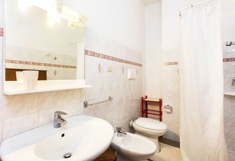 여관 Residenza Aiosardegna Mare E Montagna