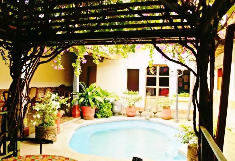 Hostel Sonati