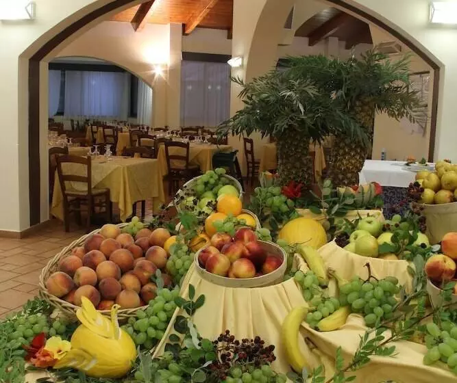 Hotelli Baia Degli Dei Resort