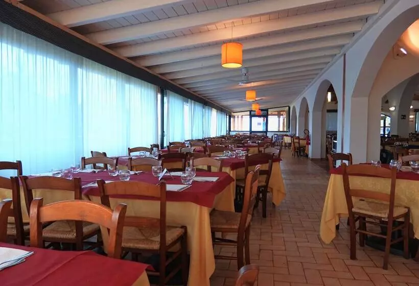 Hotelli Baia Degli Dei Resort