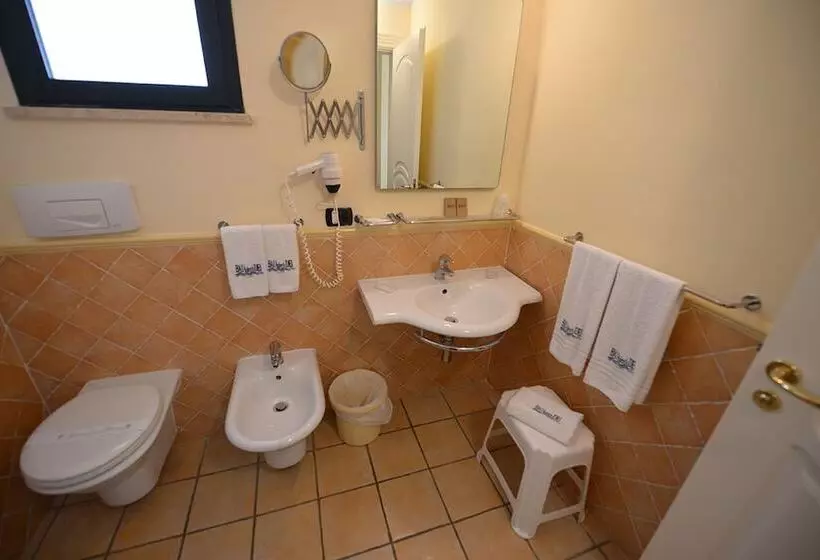 Hotelli Baia Degli Dei Resort