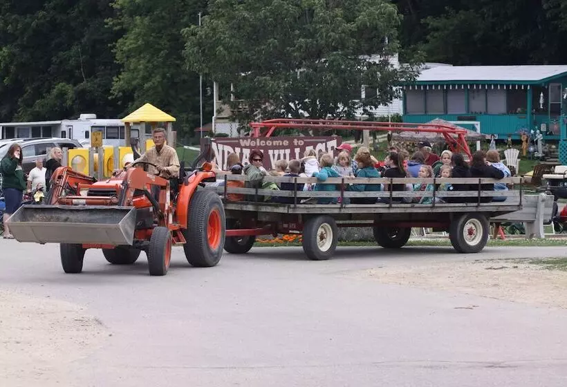 ホテル Blackhawk Rv Campground