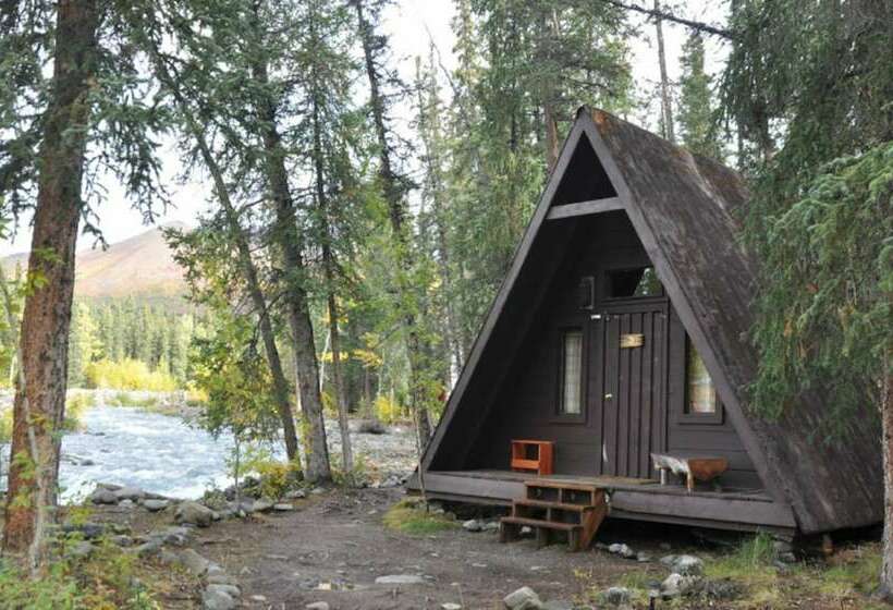 בית מלון כפרי The Perch Resort