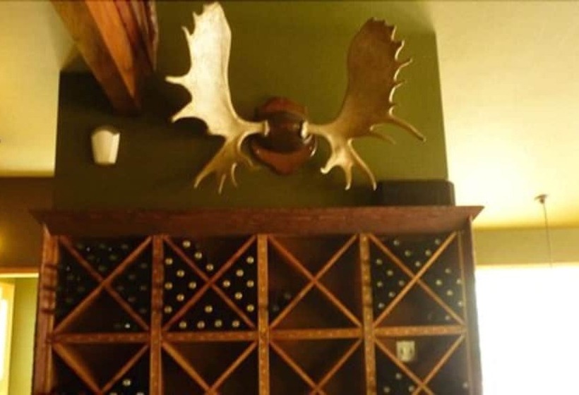 בית מלון כפרי The Perch Resort