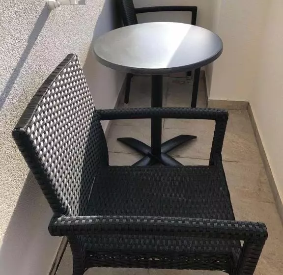 ホテル Diklo Beach Rooms Adults Only