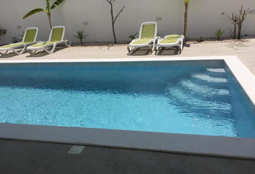 فندق Diklo Beach Rooms Adults Only