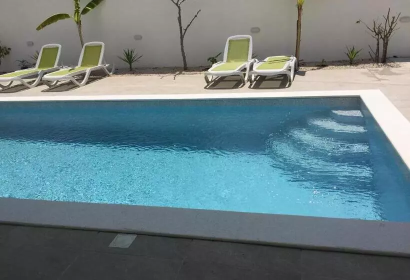 ホテル Diklo Beach Rooms Adults Only